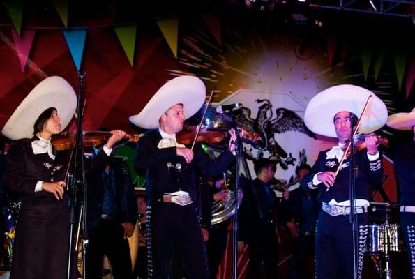 Mariachi Tapatio de Los Angeles