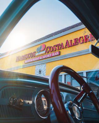 Happy Hour - Lunes a Jueves de 4pm a 7pm