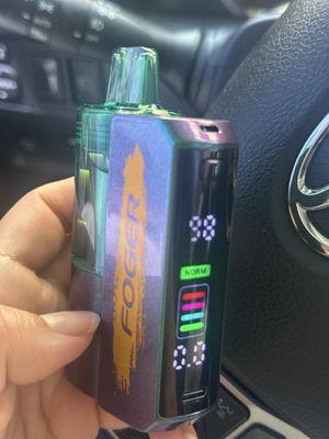 The 98 is the charge and 0.0 is the level of liquid. The liquid is full and it's 0.0 that's what's not working.