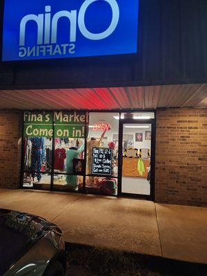 Fina's Market