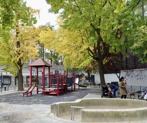 MacArthur Playground