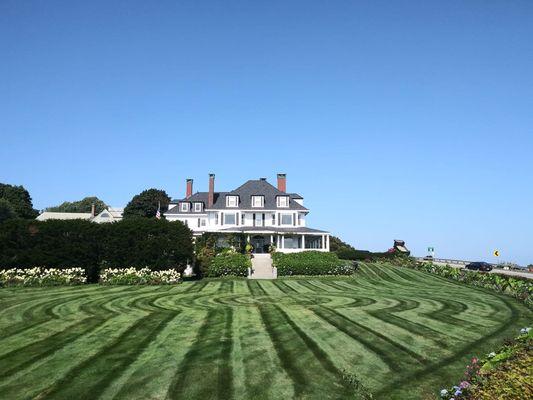 Seaside Mansion: The Studabaker Estate in North Hampton
