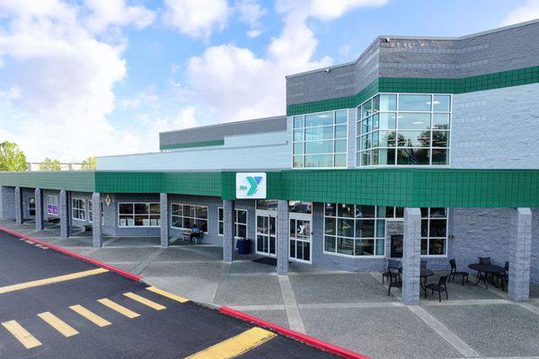 As a part of the YMCA of Pierce and Kitsap Counties, the Lakewood Family YMCA is so much more than a gym...