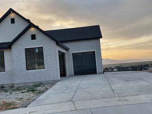 Strong Man Exterior’s