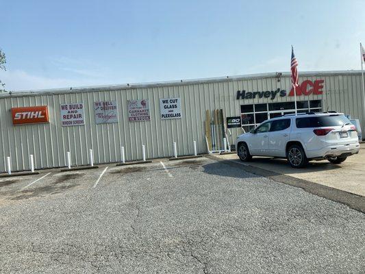 view of front entrance of Ace Hardware