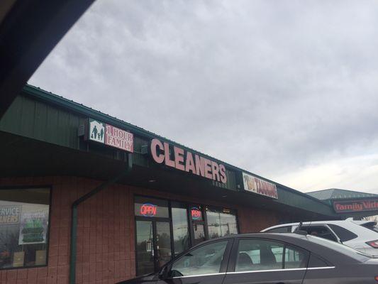 1 Hour Family Cleaners