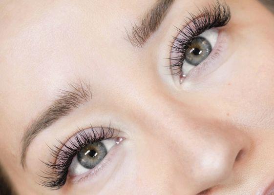 Gorgeous eyelash premium cash