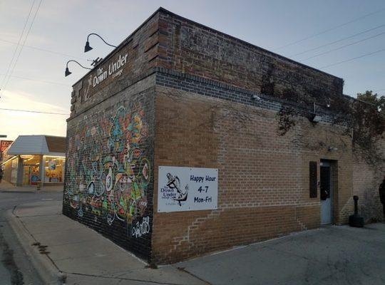 The Down Under Lounge