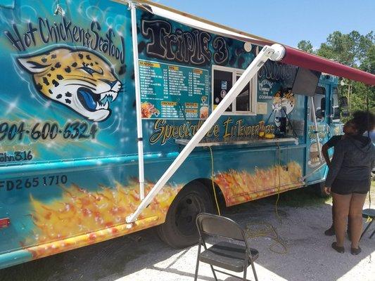 Triple 3 Kings Food Truck