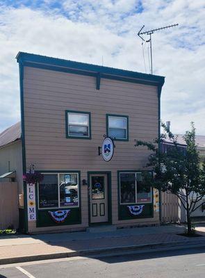 Mountain & Meadow Real Estate