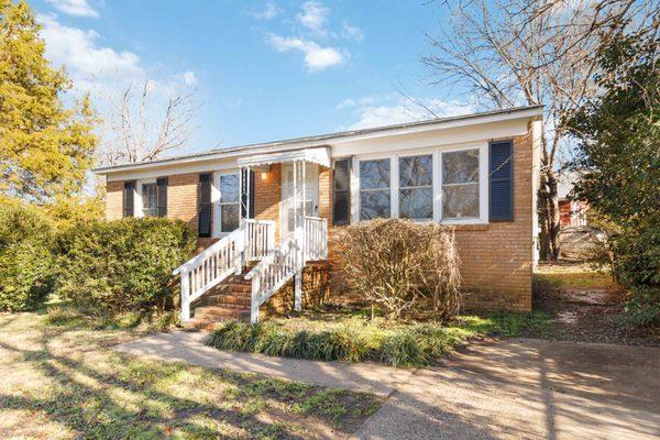 Under Contract in just 4 days! Are you looking for results like this? Give me a call