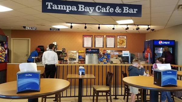 Tampa Bay Cafe & Bar