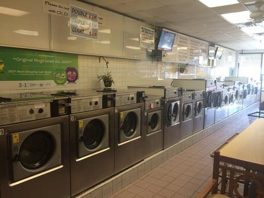 Wascomat coin operated Triple Rinse Cycle machines. Assortment of Junior, Senior and Giants.