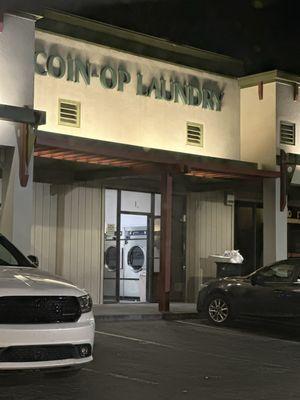 Belmont Plaza Launderland