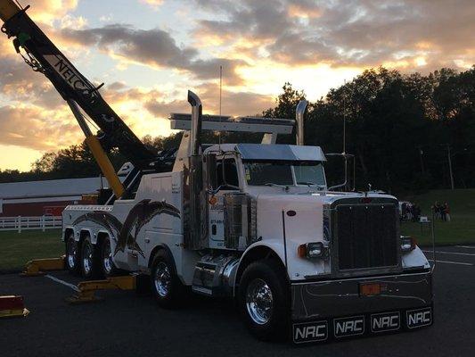 R35 a.k,a. the Rotator looking pretty and happiest when working, as ALL KENWORTHS are