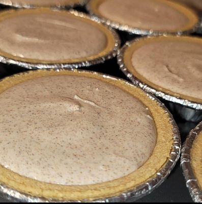 Fall in love with our Pumpkin Spice Cuties Pies