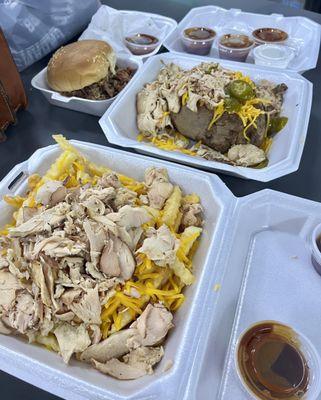 Loaded fries with chicken EXTRA SAUCE