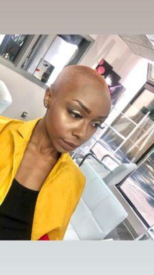 This Brown Beauty received a Full Face Glam Slay With Gold Shadows & Cocoa Brown Lipstick! She loved it