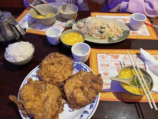 Shrimp egg foo young. Shrimp mi fun