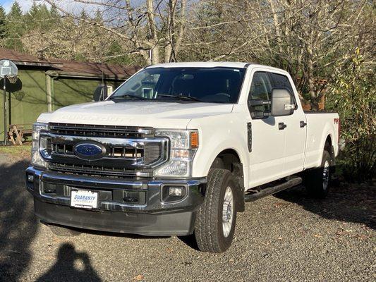 2022 F350 Super Duty, 4WD, 8' Bed, LOW miles!