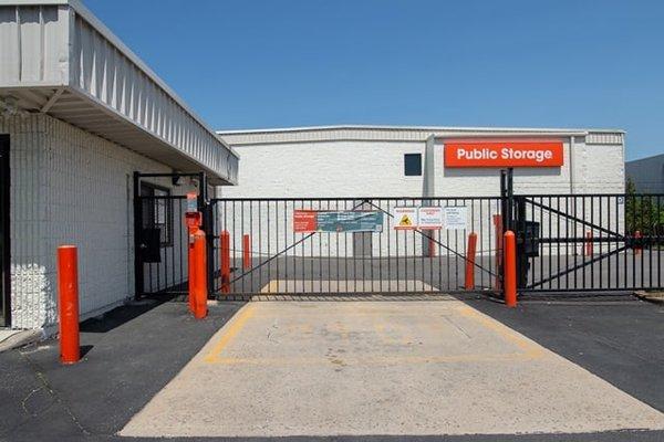 Public Storage