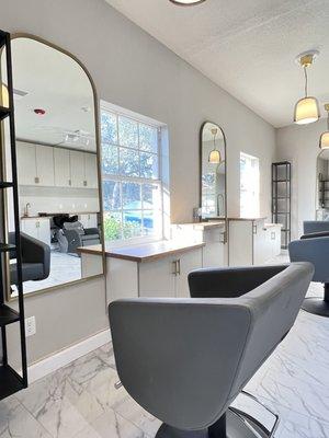 Aura Oasis Beauty & Wellness