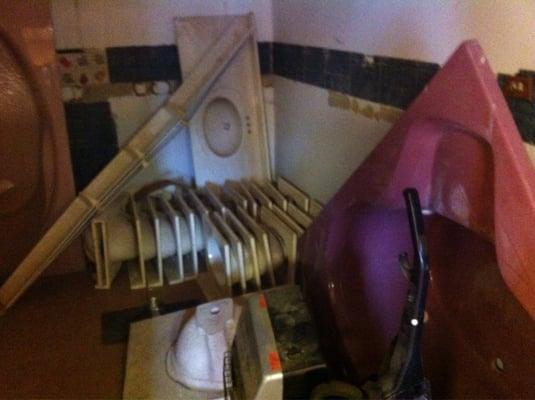 Sinks & whirlpool baths