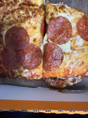 "Deep dish " with hardly any cheese