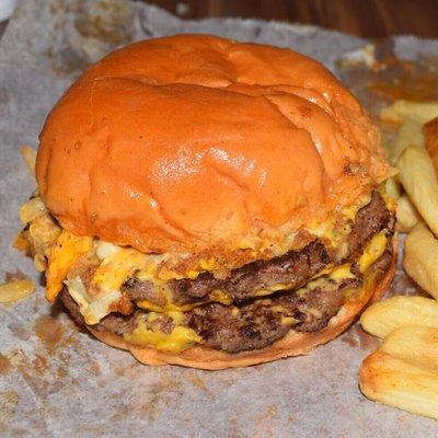 Double Cheeseburger "All The Way": Brown Summit Shell