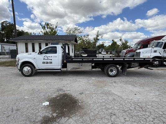 Lions Towing