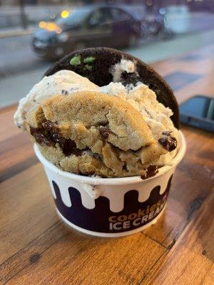 Insomnia Cookies