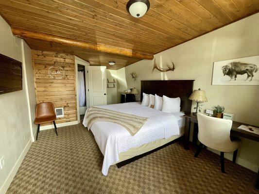 Elkhorn Cabins & Inn