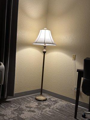 Lovely decor and fixtures