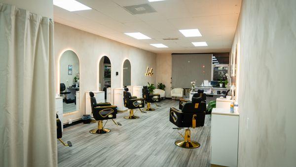 Linda Threading Salon