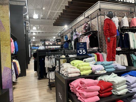 DICK'S Sporting Goods