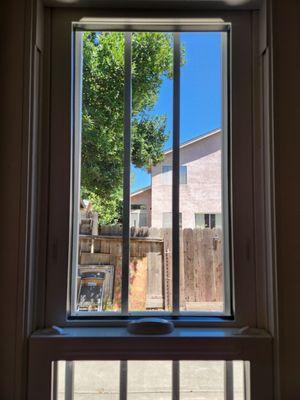 I love that this window opens from top or bottom.