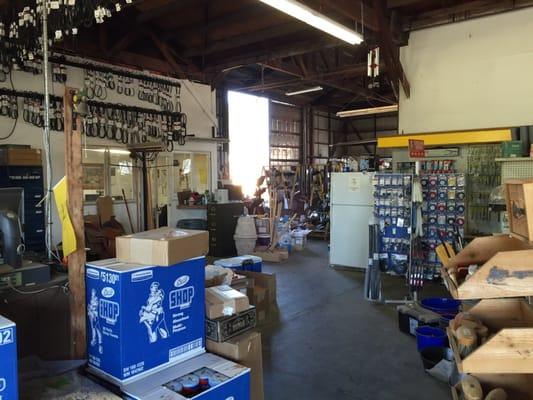 Ford Dick Tractor Repair & Farm Supplies