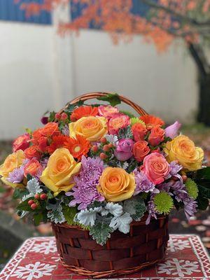 Zara's Gifts & Flowers