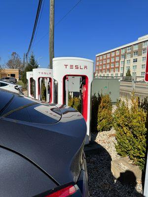 Convenient location right off the highway