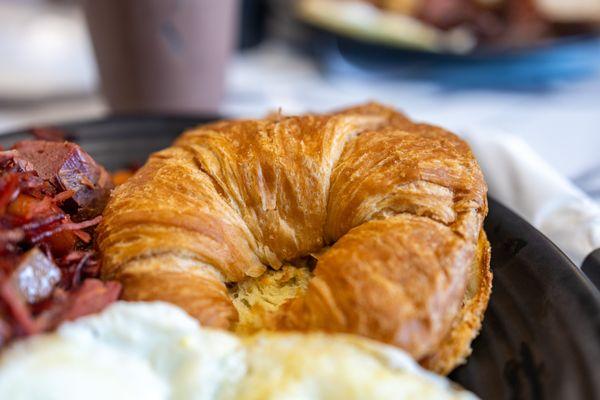 Croissant is one of the bread options 0_o