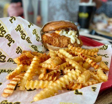 Mac Daddy with Fries