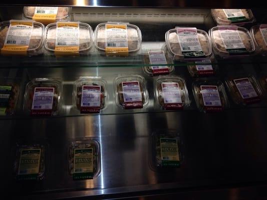 In addition to getting vegan chicken or tuna salad on your sandwich, you can get it in a tub!