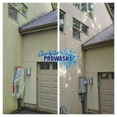 Gentle soft washing of this Stucco house wash in Delaware county-Lewis Center, OH. Clear Water Prowash-6144259395-www.clearwaterprowash.com