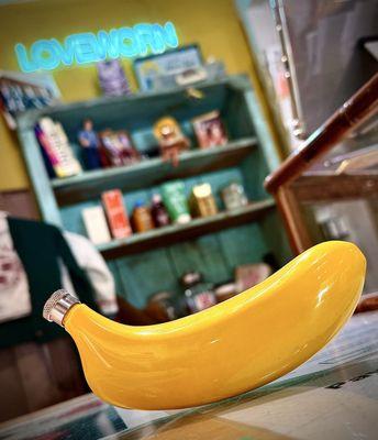 Just got me my first Banana Flask. Thanks Loveworn.