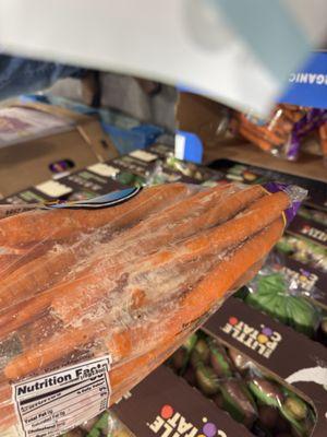 Carrots with biofilm