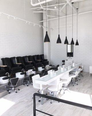 Blanc Beauty Bar