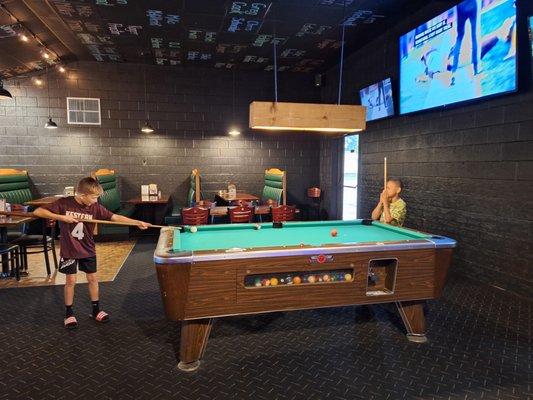 Ten Pin Alley & Big Mike's Restaurant