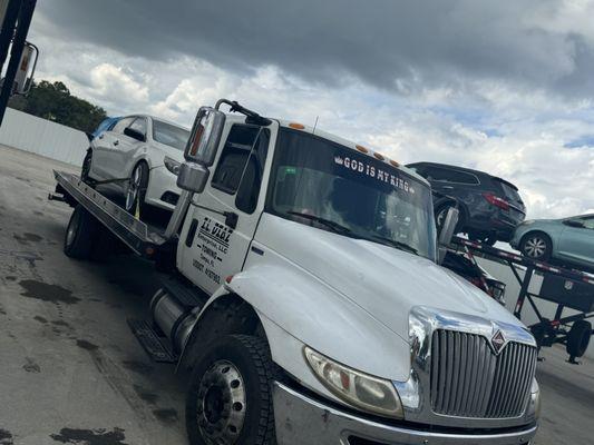 Towing services Diaz