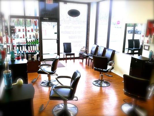 Enjoy a Relaxed & Comfortable Salon...