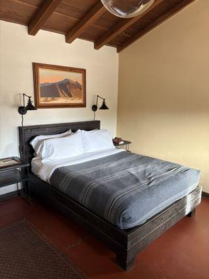 Spacious and clean room. Bed was comfy.